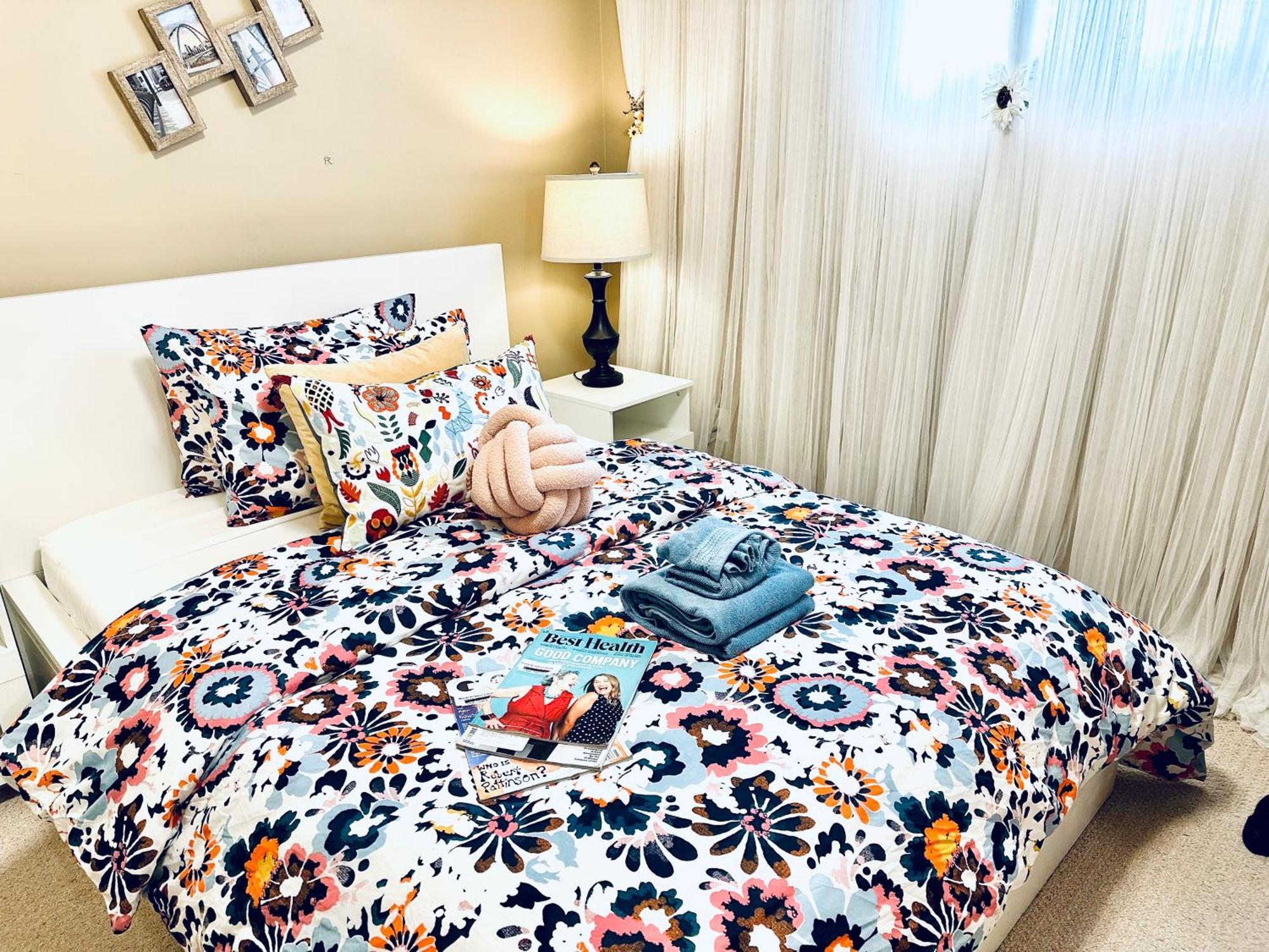 Scorpio House Langley Room B 外观 照片