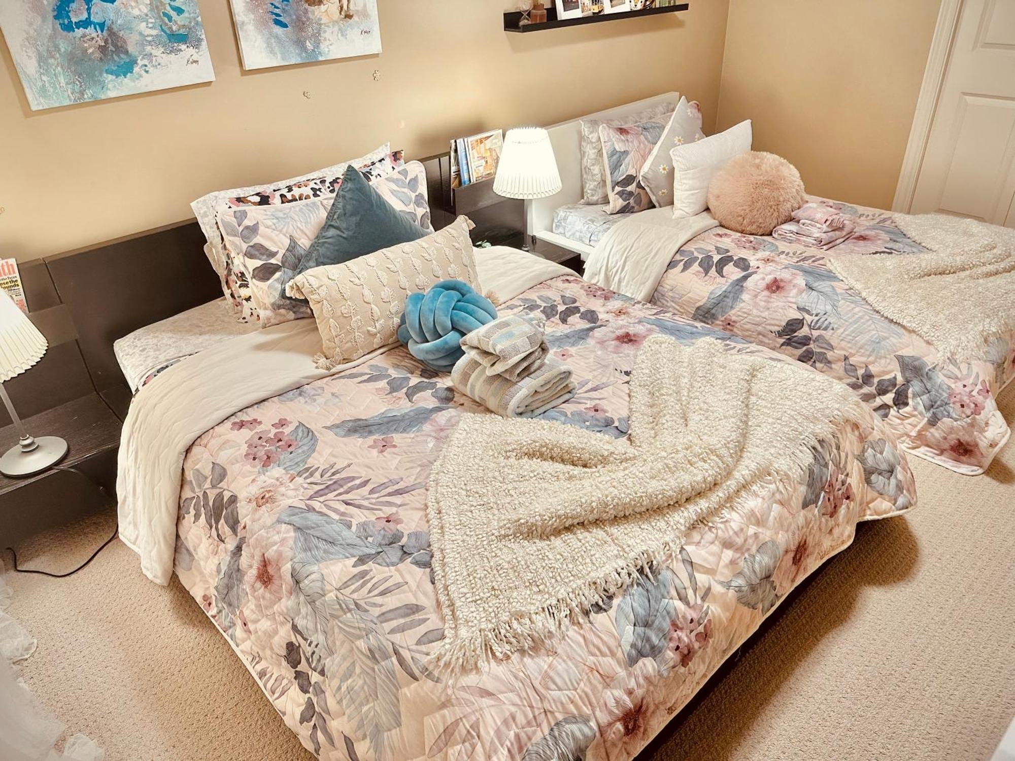 Scorpio House Langley Room B 外观 照片